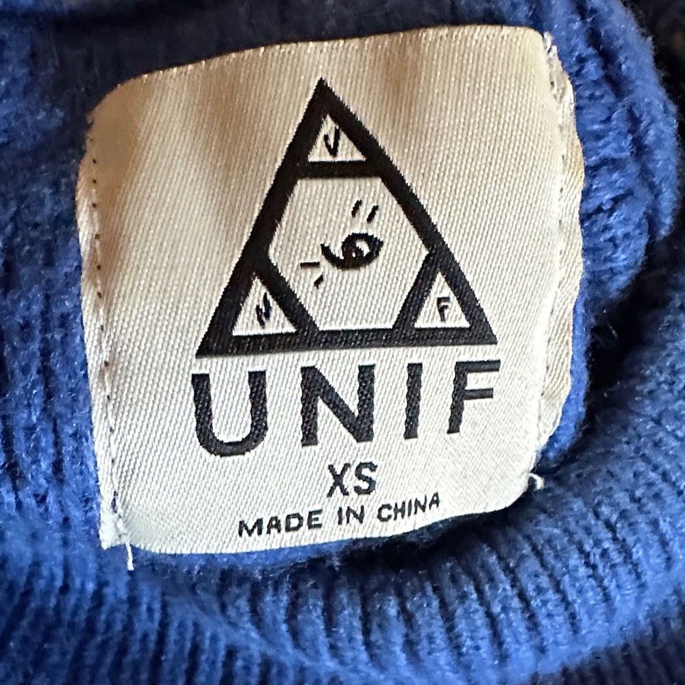 UNIF - Colorblock Striped Sweater - Picture 3 of 3